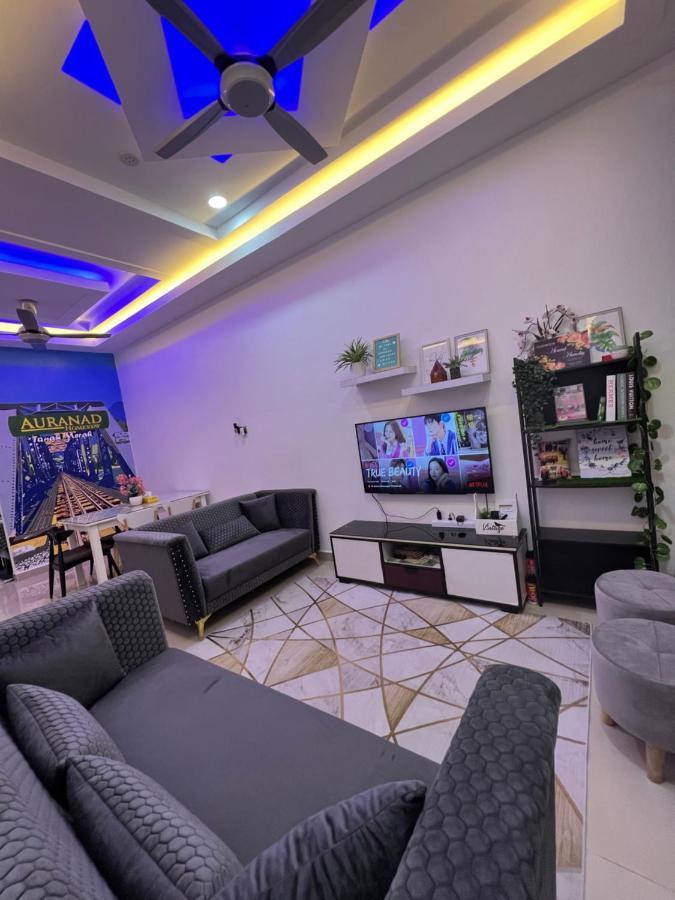 Auranad Guest House Tanah Merah Wifi-Netflix Εξωτερικό φωτογραφία
