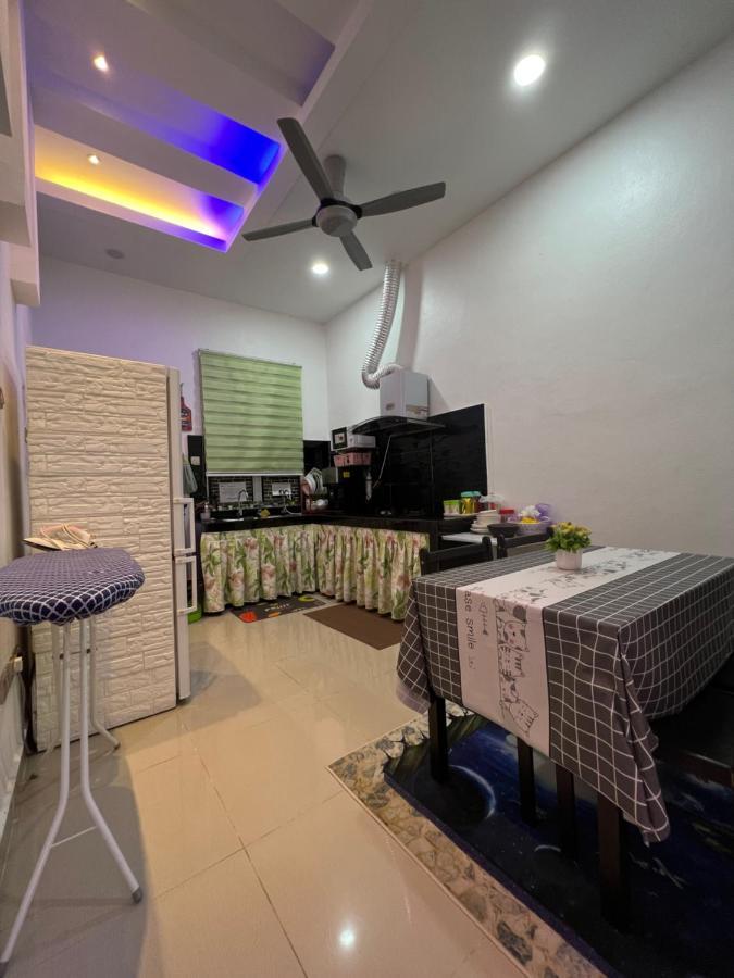 Auranad Guest House Tanah Merah Wifi-Netflix Εξωτερικό φωτογραφία