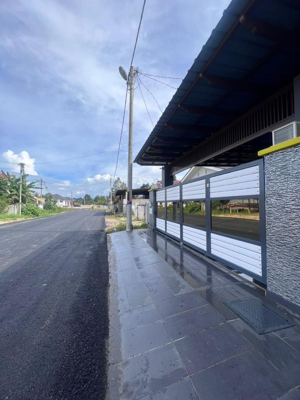 Auranad Guest House Tanah Merah Wifi-Netflix Εξωτερικό φωτογραφία